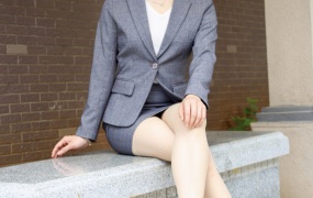 089/丸子~《职业范》温柔,可爱,御姐,职场我都可以。