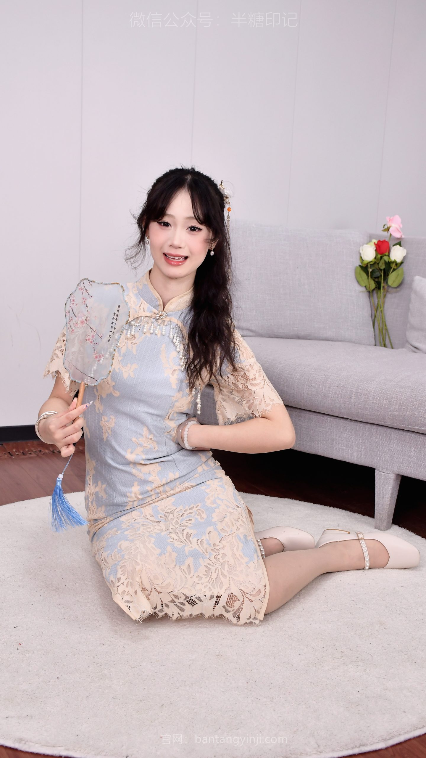 058/元元~【蓝调蕾丝】浅蓝蕾丝旗袍搭团扇，俏皮灵动满是元气少女感