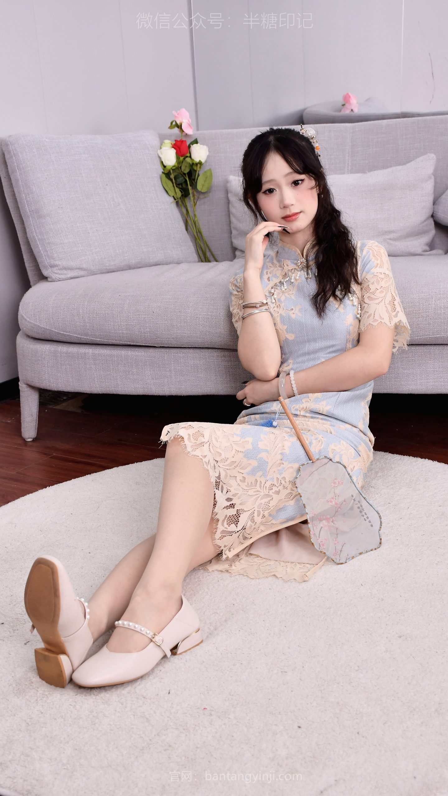 058/元元~【蓝调蕾丝】浅蓝蕾丝旗袍搭团扇，俏皮灵动满是元气少女感
