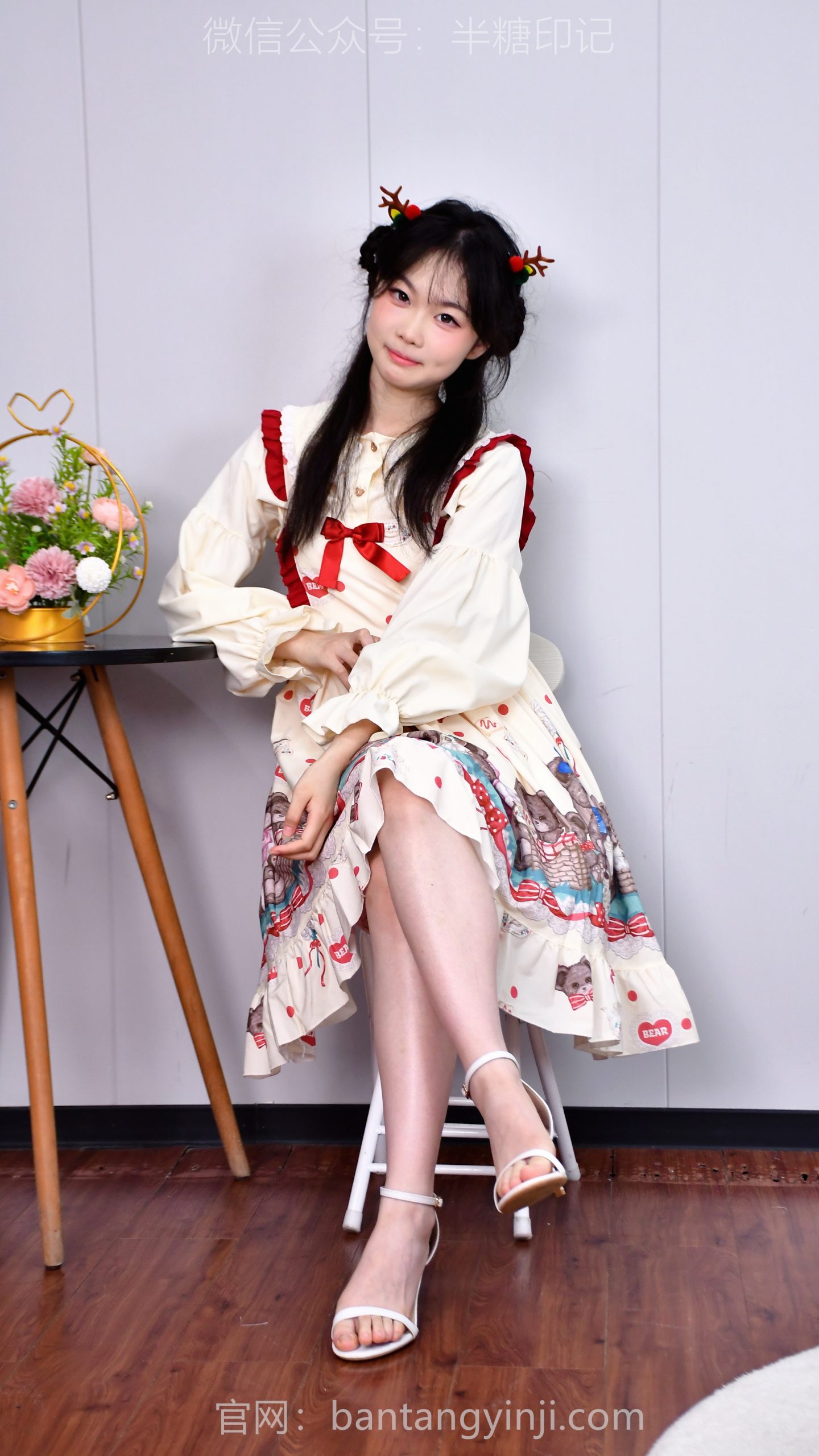061/蕊蕊~【暖冬甜梦】初冬的软萌奇遇，带你邂逅童话里的甜美时光。