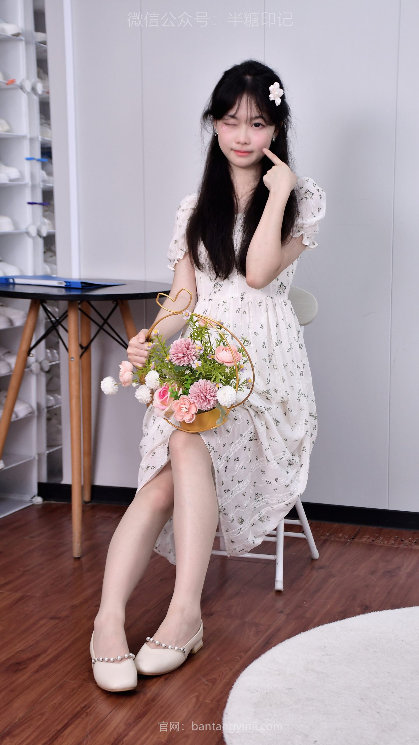 065/蕊蕊~【花间轻语】微风捎来花香，今天想和你分享这份专属的温柔日常